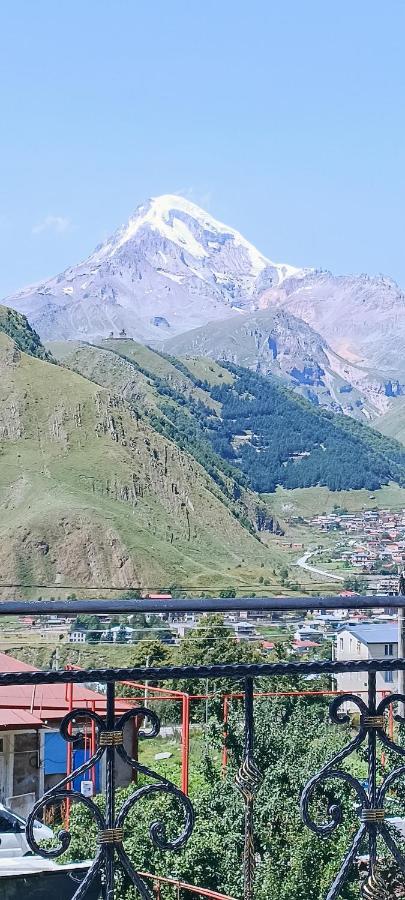 Guest House Tamta Kazbegi Esterno foto