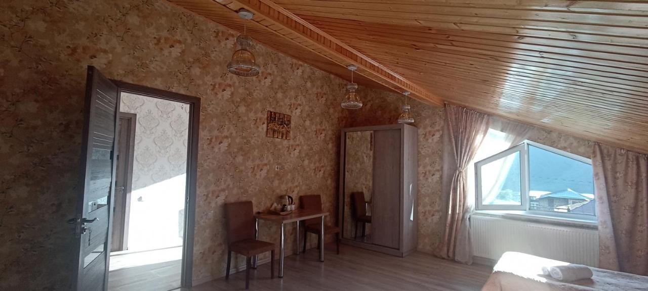 Guest House Tamta Kazbegi Esterno foto
