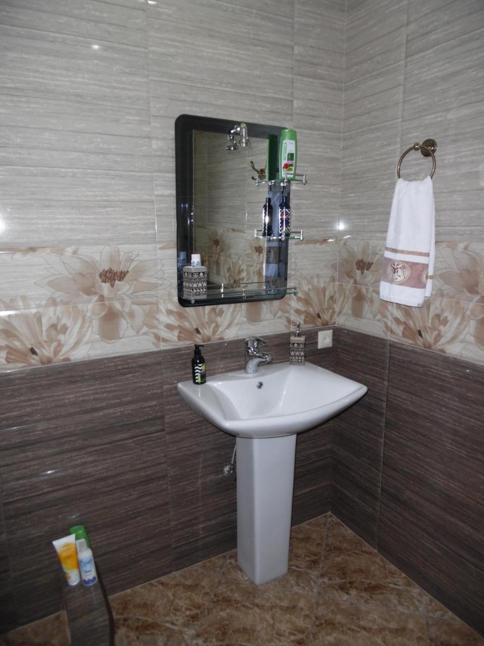 Guest House Tamta Kazbegi Esterno foto